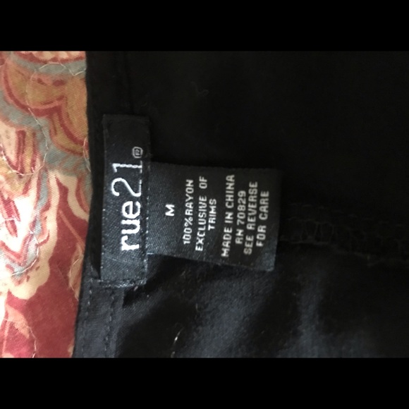 Crop top - Picture 3 of 3